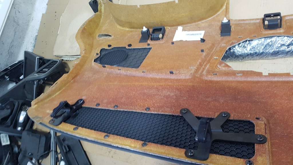 фото №6, Полка багажника alcantara audi a8 d4