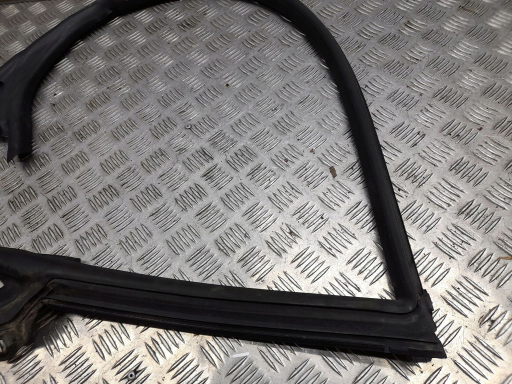 фото №8, Audi a7 s7 4g 2011 перед сторона ліва гумовий прокладка двері передніх