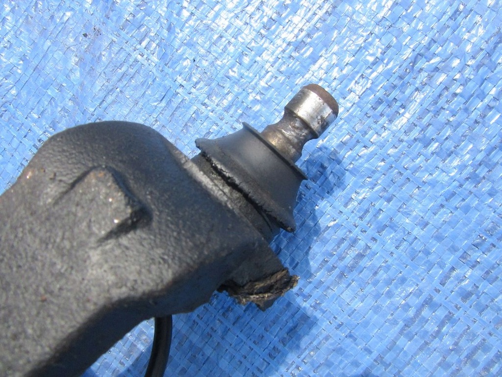 фото №12, Chevrolet trailblazer 4.2i 2001 поворотный кулак перед abs