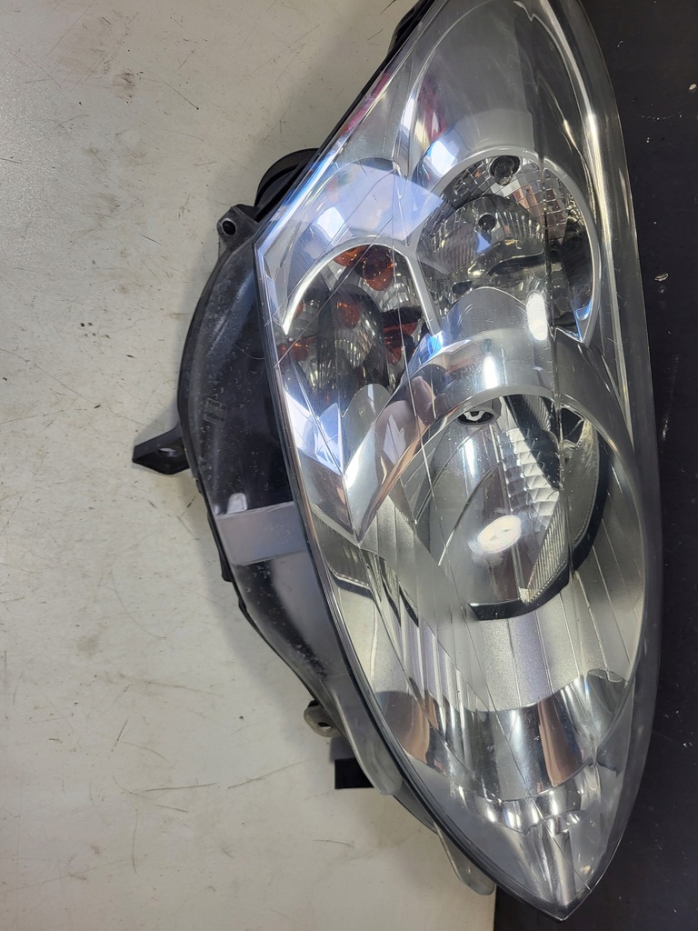 фото №1, Лампа правый перед правая передняя peugeot partner 12-15 r 9677202380