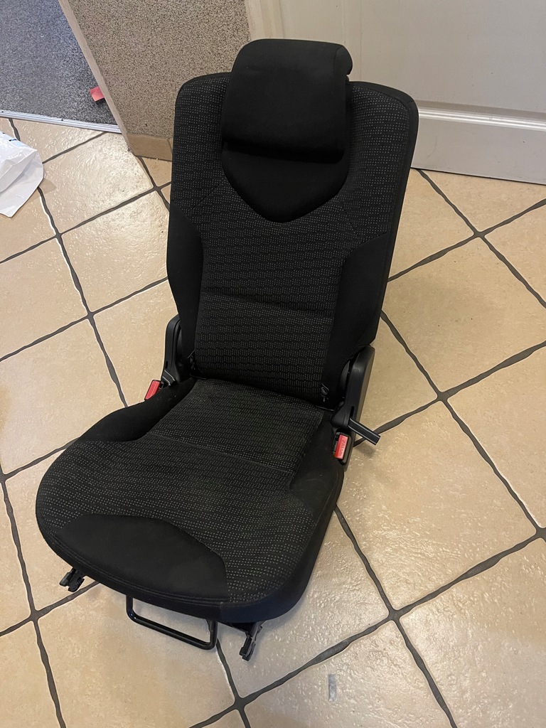 фото №5, Peugeot 308 sw сиденье задний