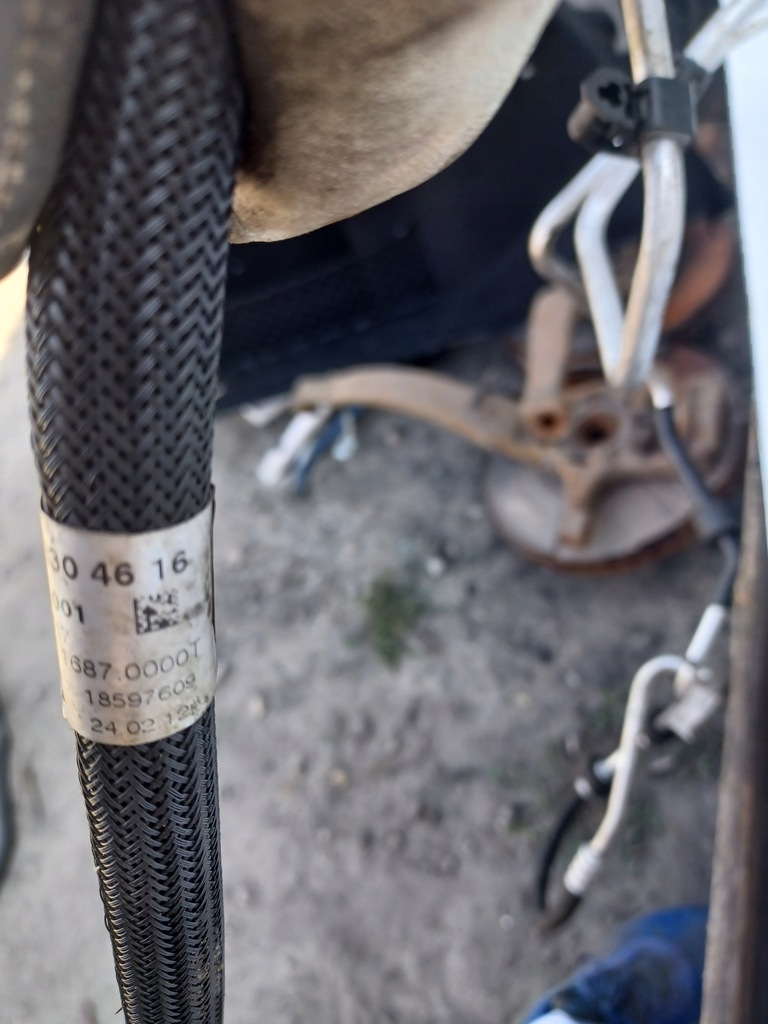 фото №8, Mercedes e-klasa w207 c-klasa w204 шланг кондиционера трубка a2048304616