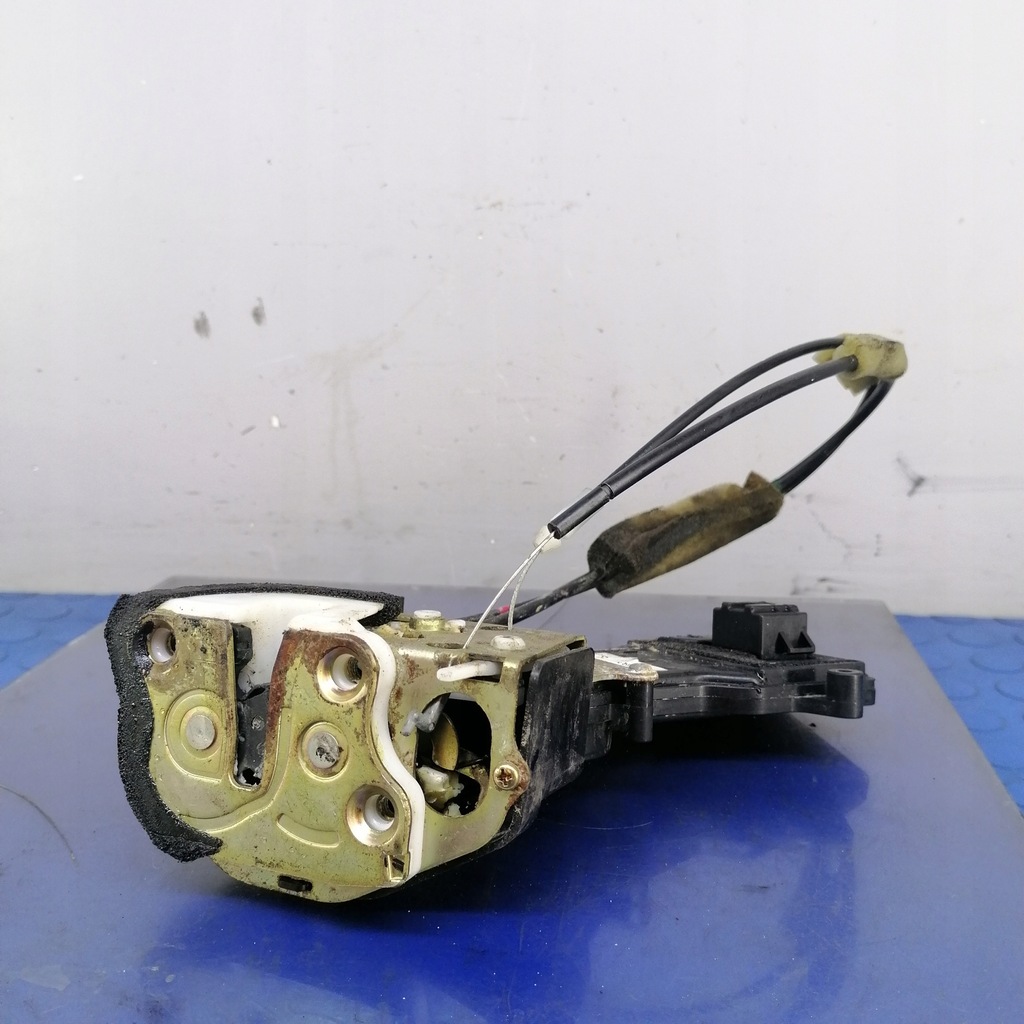 фото №3, Mazda 6 замок дверь задний задняя левый 6pin