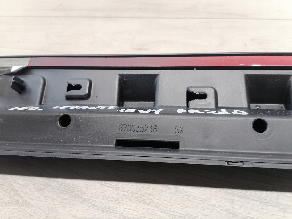 фото №11, Maserati levante молдинг двері перед лівий 670035236