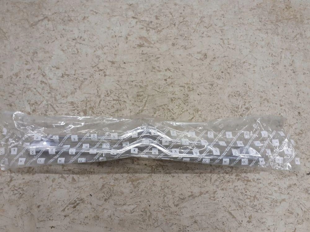 фото №1, Решётка радиатора решётка радиатора хром citroen ds3 9670466377