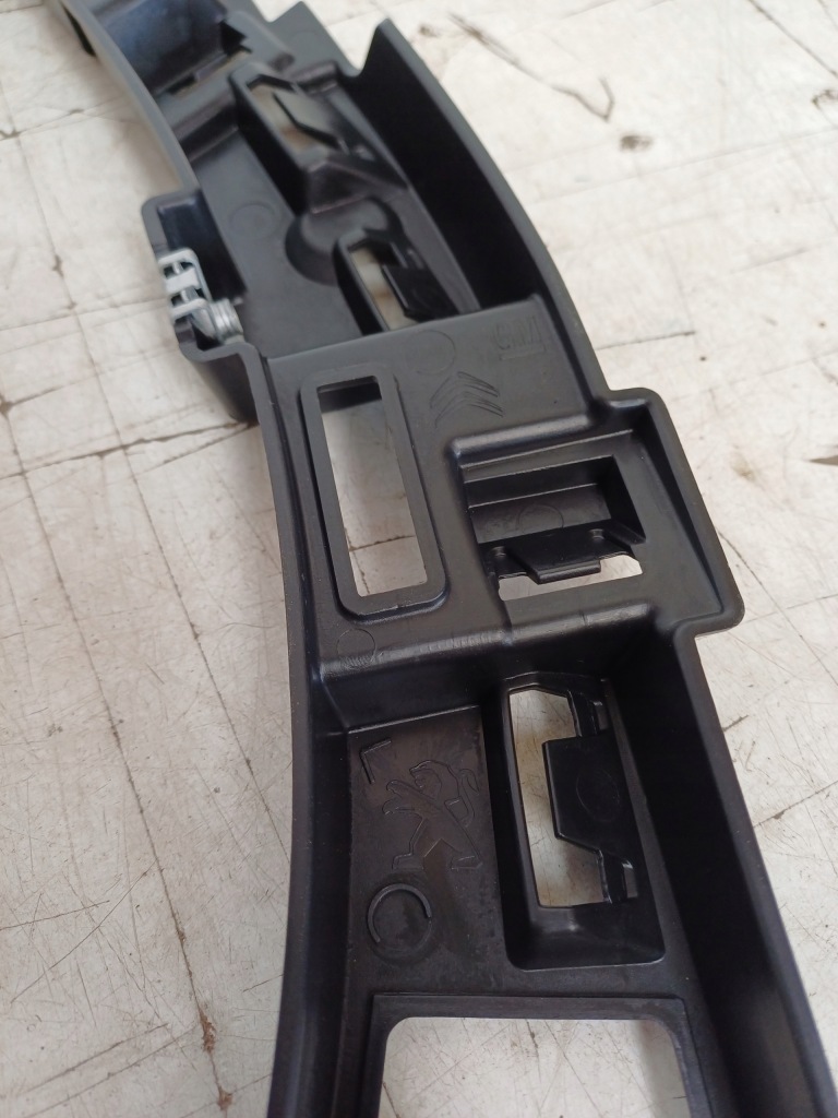 фото №9, Направляющая бампера правый задняя partner berlingo combo e