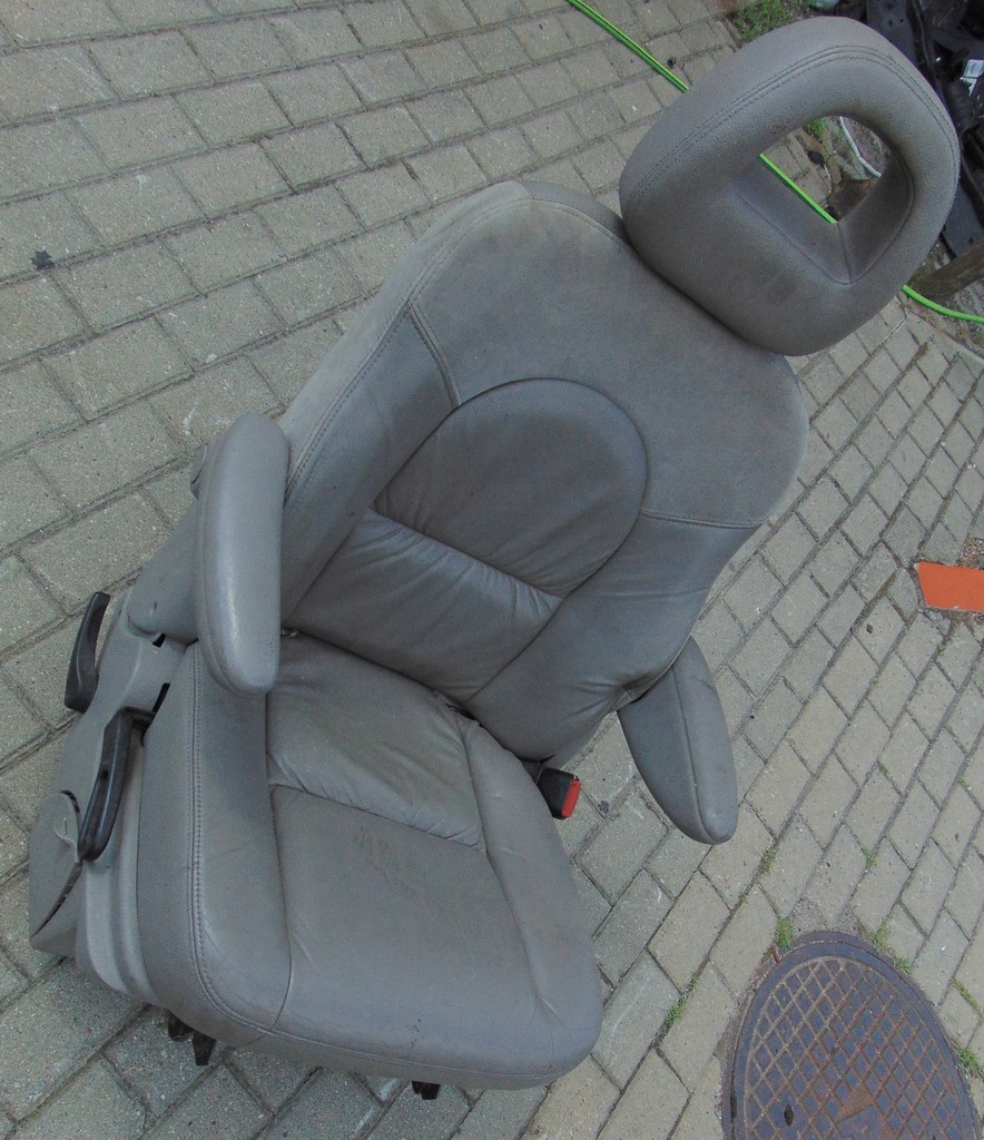 фото №1, Сиденье правый задняя 2 ряд chrysler voyager 4 iv europa