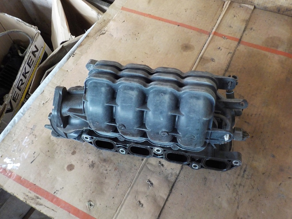 фото №3, Toyota auris 1.3b колектор всмоктуючий