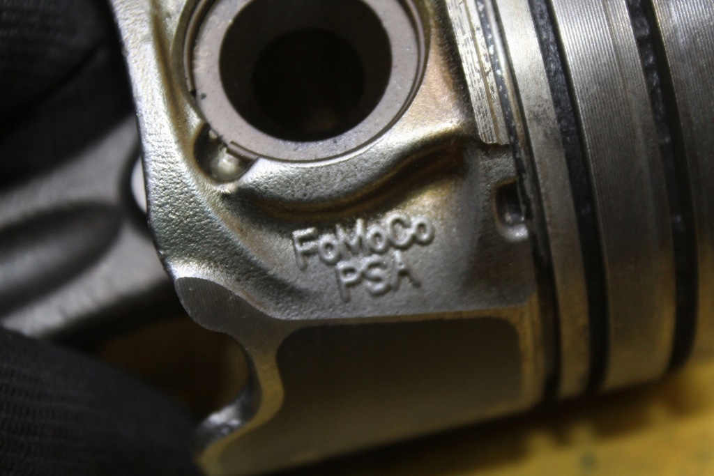 фото №7, Поршень шатун psa 10fdbz peugeot 207 1.4ehdi