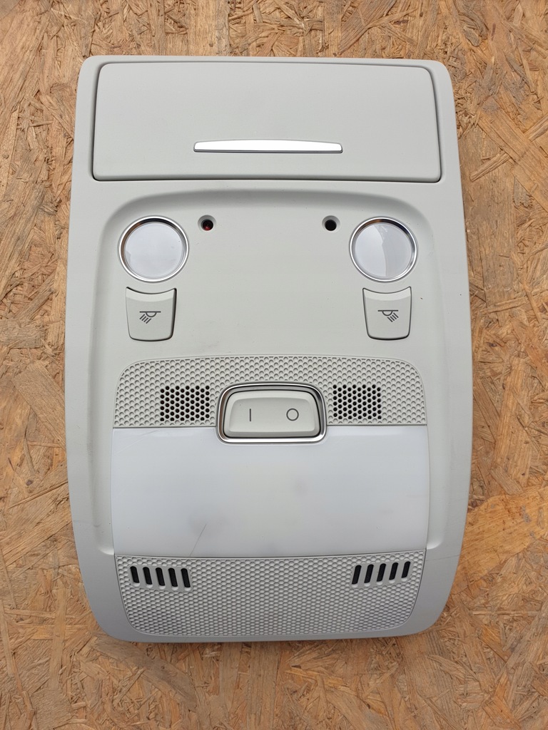 фото №1, Audi a5 8t лампа стельовий