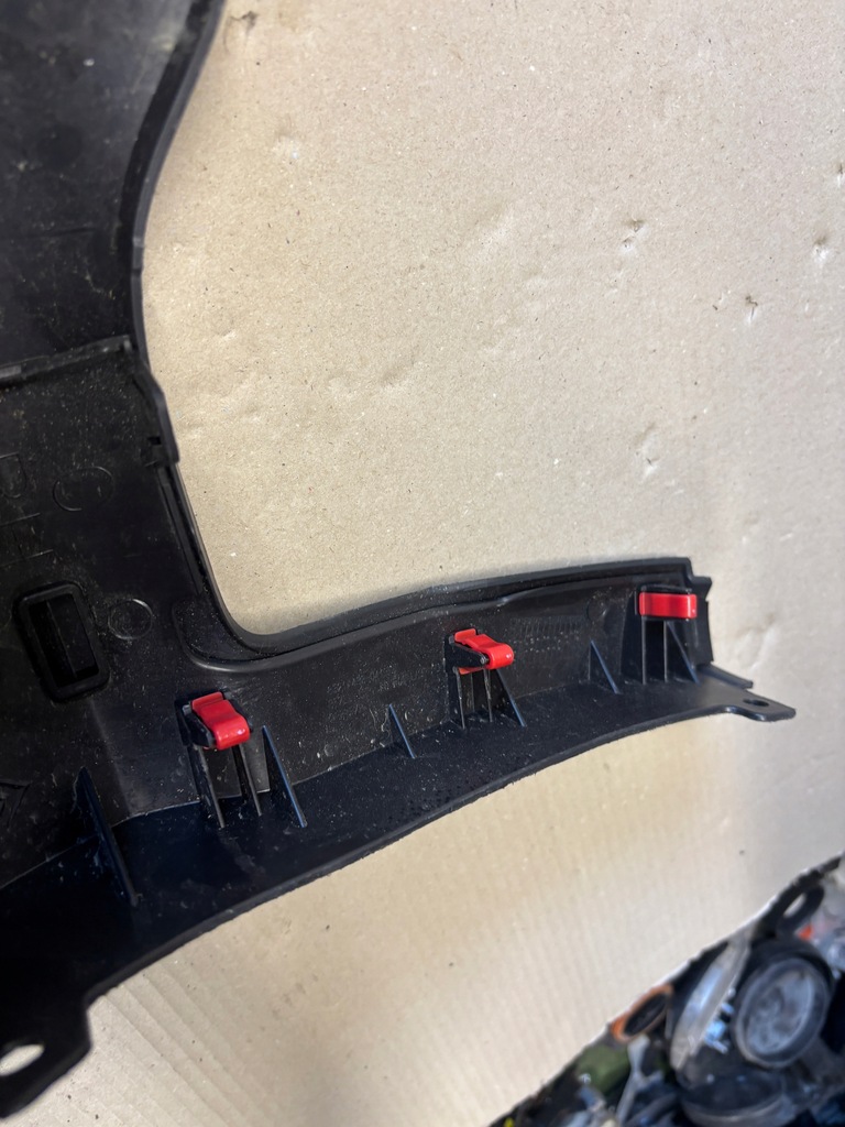 фото №7, Citroen c4 aircross пластик бампер перед решётка противотуманной фары правая 8321a433-04