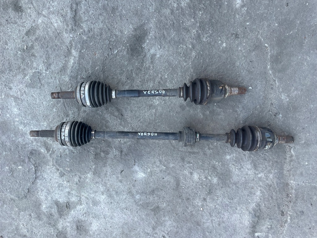 фото №1, Toyota corolla verso ii 2.0 d4d приводной вал передняя левая короткий правая длинная