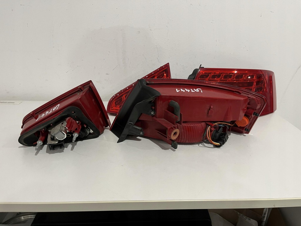 Audi a5 8t фара правый левый задний  led америка в Украине