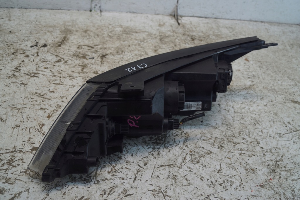 фото №13, Kia sportage iii лампа права перед led uk