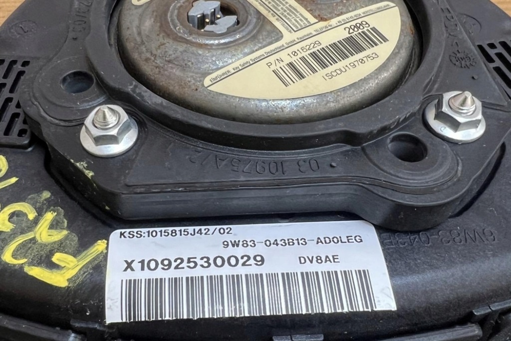 фото №13, Подушка безопасности водителя jaguar xf x250 9w83043b13 3.0l дизель 155kw 2009