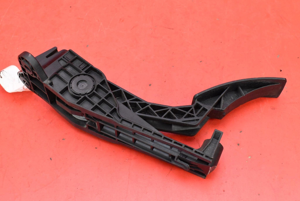 Потенциометр педаль газа eu a1643000004 mercedes gl x164 3.0 cdi 224km 06-09 Недорого