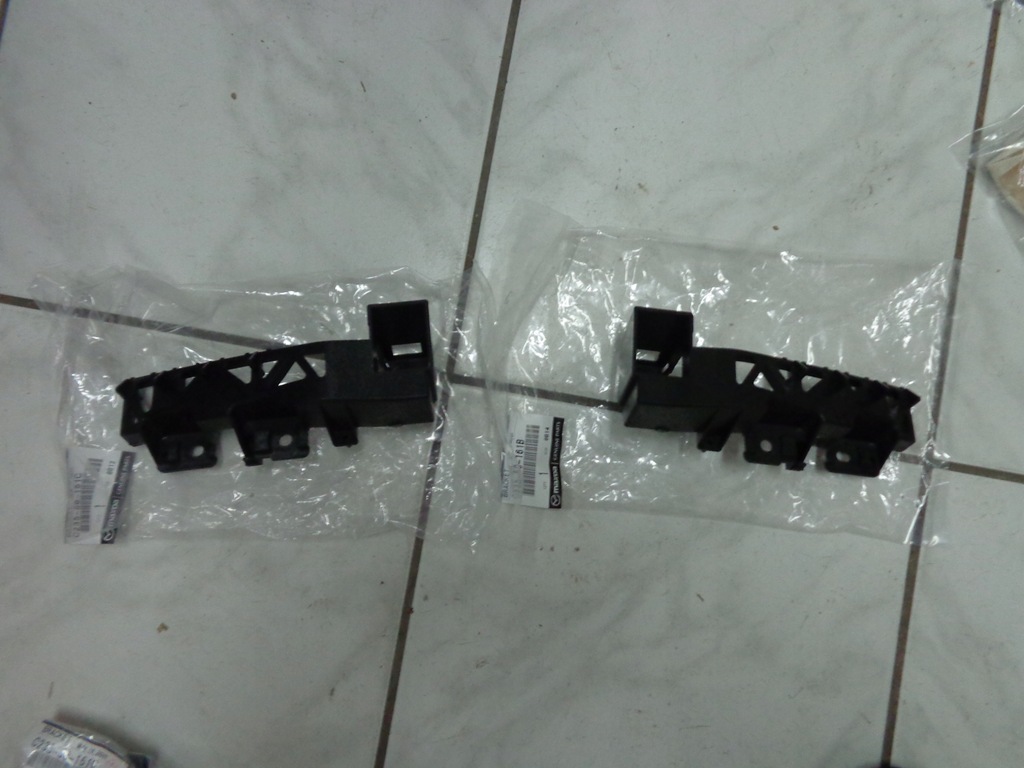 фото №1, Mazda 5 2005-2008 направляющая правый+ левый pod фара новый