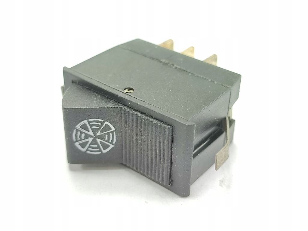 Купить Выключатель вентилятора обдув iveco trucks / daily / 4674573