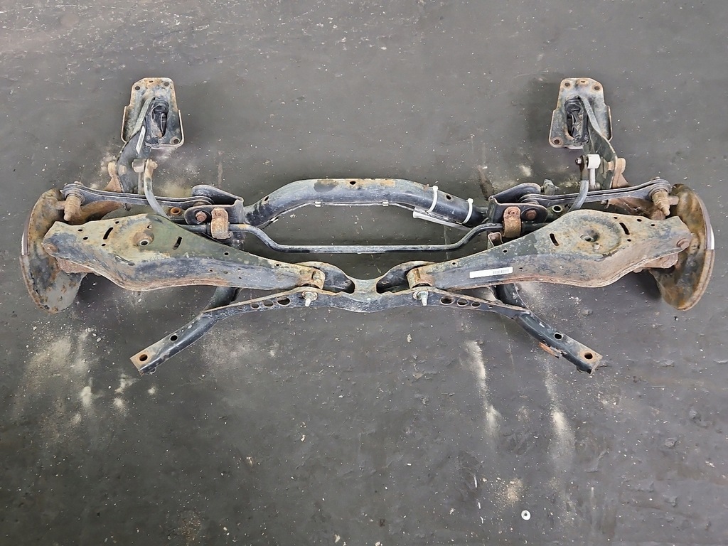 фото №8, Задня балка задня важелі ступиця vw jetta vi 5c6 10-18