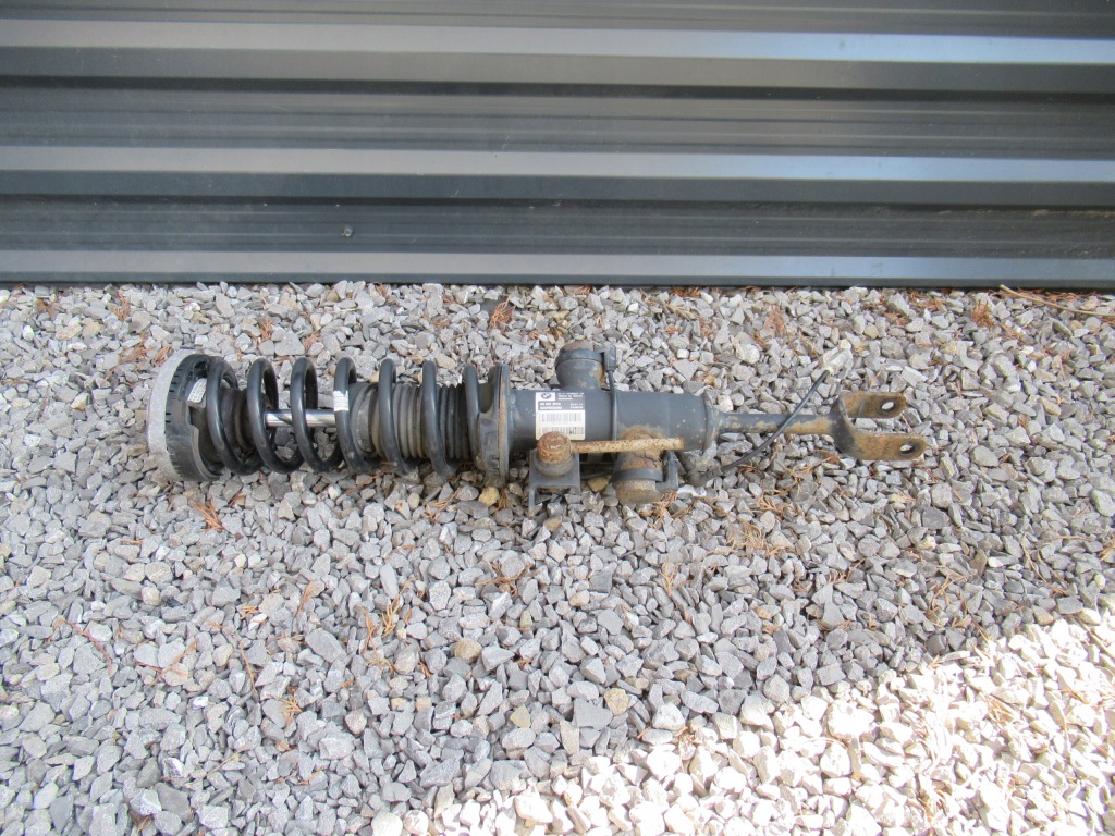 Купити Bmw f01 амортизатор правий 6796926