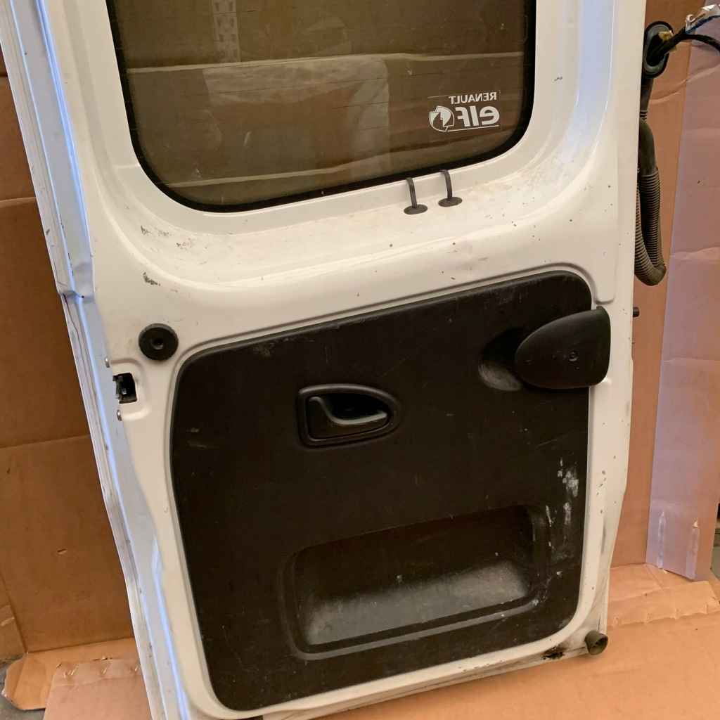 фото №12, Дверь задняя левая стекло дворник ov369 vivaro trafic iii iv nv300 talento