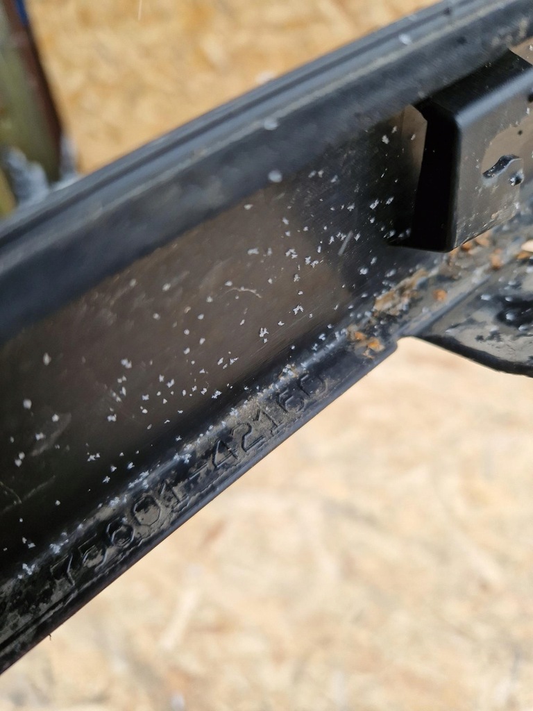 фото №9, Молдинг крила права перед toyota rav4 v