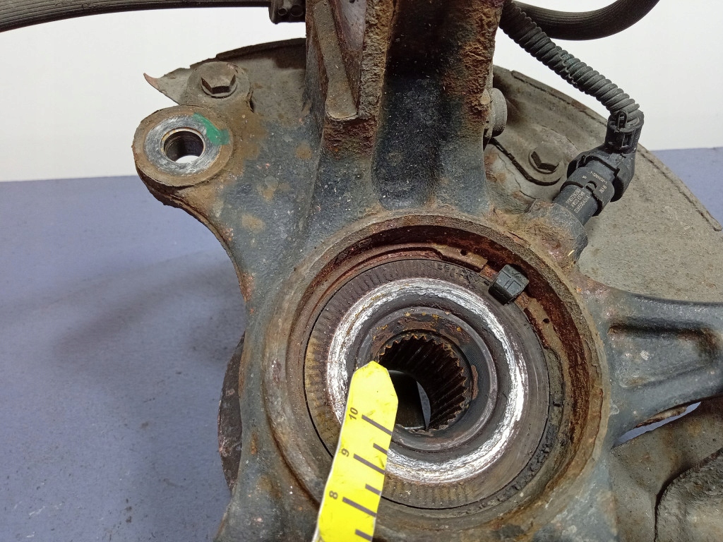 фото №8, Peugeot rifter berlingo iv 1.5 bluehdi поворотный кулак перед правая