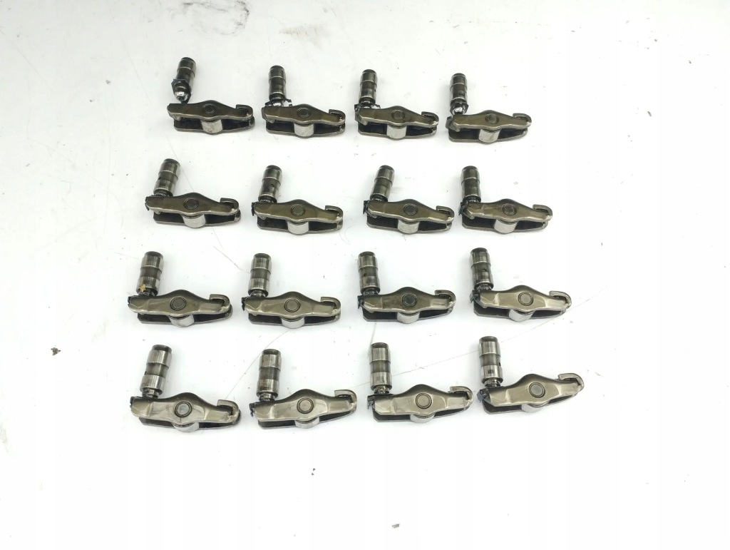 Mazda cx-7 2011 коромысло клапанная с Разборки