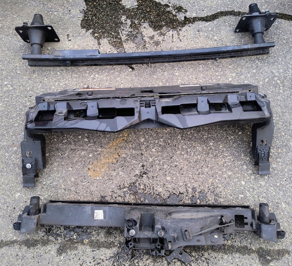 Капот крышка двигателя шумоизоляция петли бампер citroen ds5 2.0 hybrid4 с Разборки