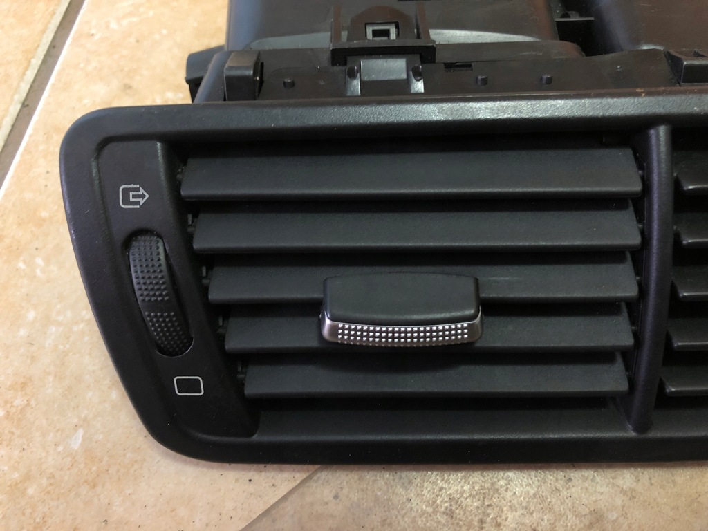 фото №9, Citroen c8 решітка обдув середня europa