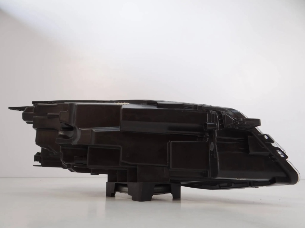 Фара передня ліва full led ford kuga 3 mk3 lv4b-13e017-ah в Україні