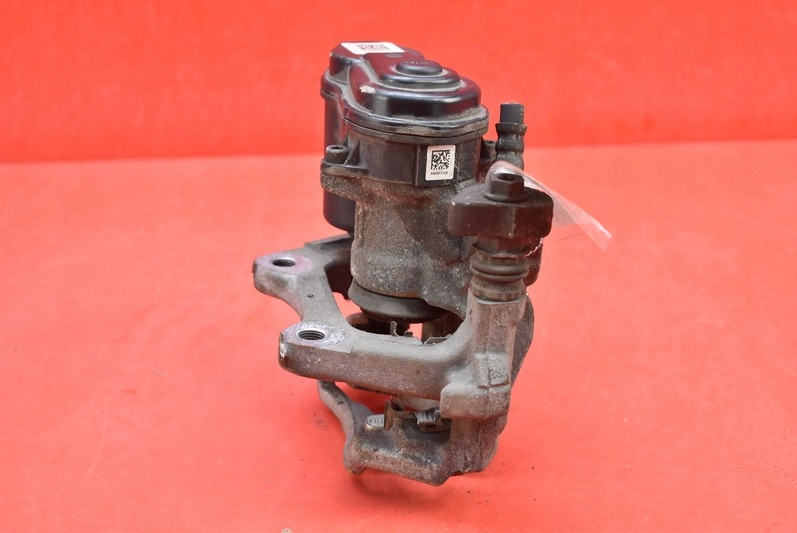 фото №5, Супорт гальмівний правий задня 46310-f4011 toyota corolla e21 1.5 vvti 125 km