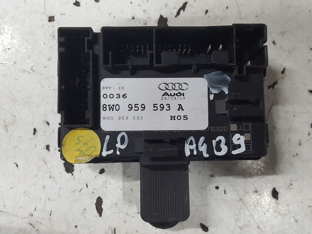 фото №1, Audi a4 b9 8w 15r- модуль двері лівий перед