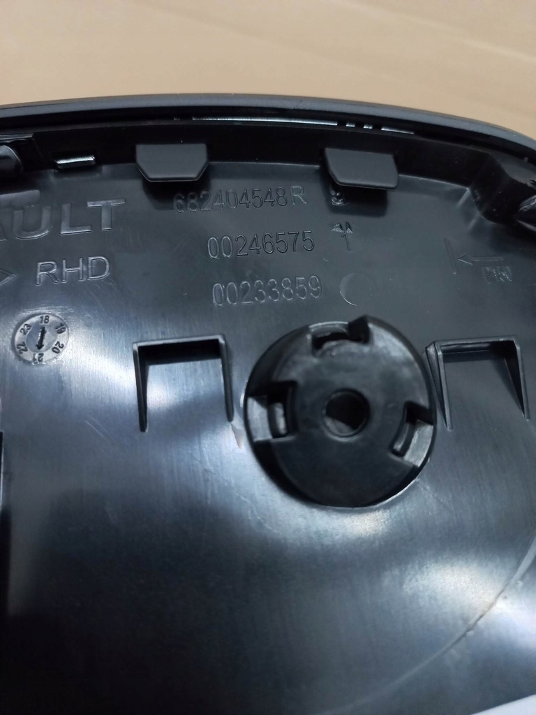 фото №2, Рамка спидометра renault captur ii 682404548r