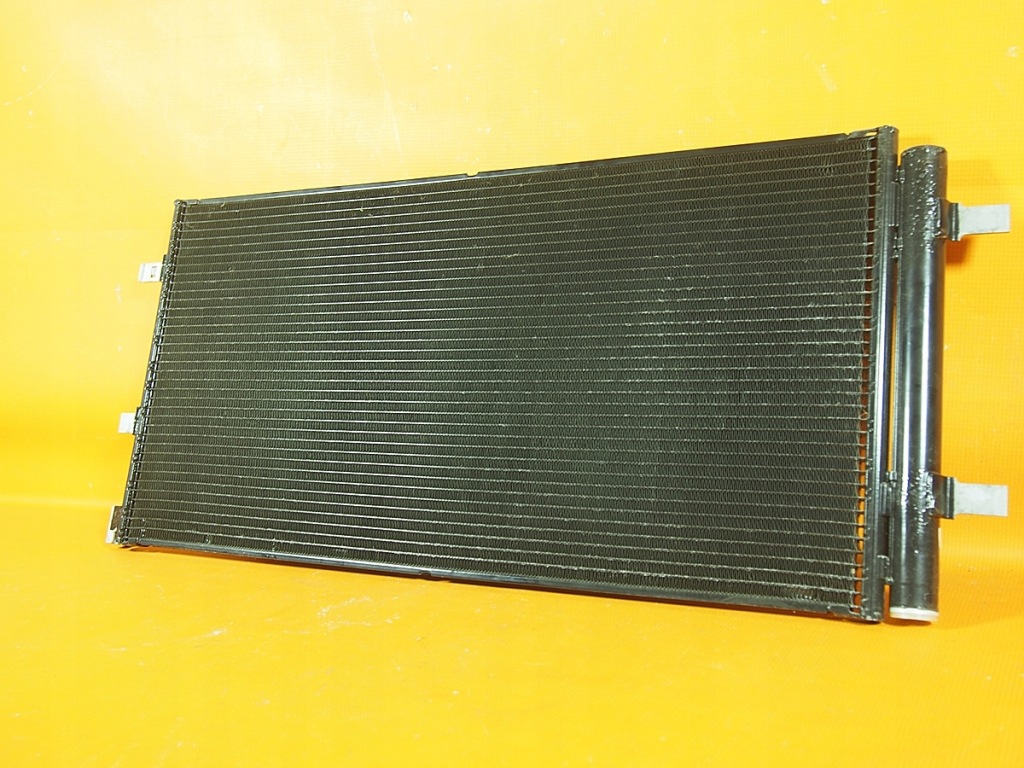 Audi a5 8t радиатор кондиционера 8t0260401f 14km Цена
