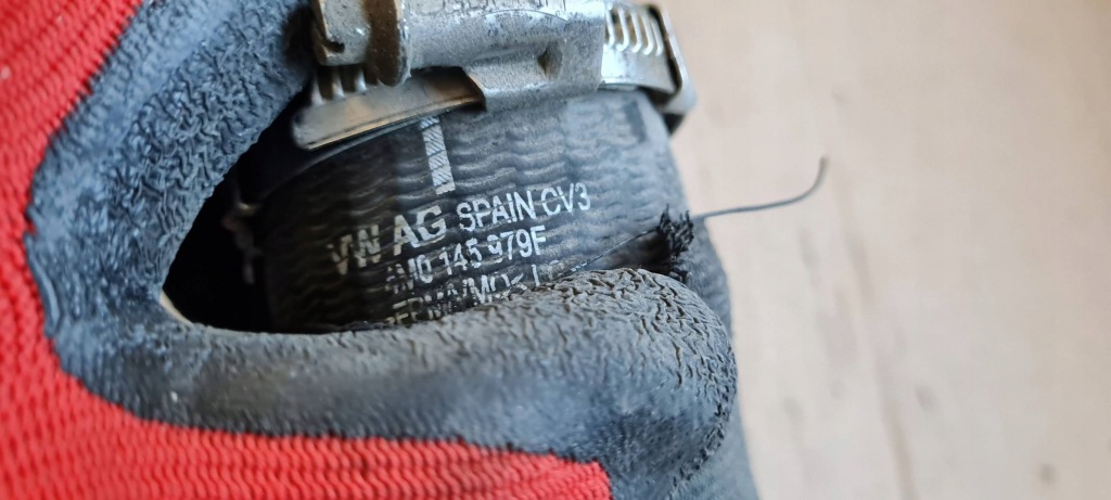 Sq8 4m rsq8 труба пабтрубок  ciśneiniowy левый интеркулер 4.0 tfsi 4m0145979f sq7 Доставка