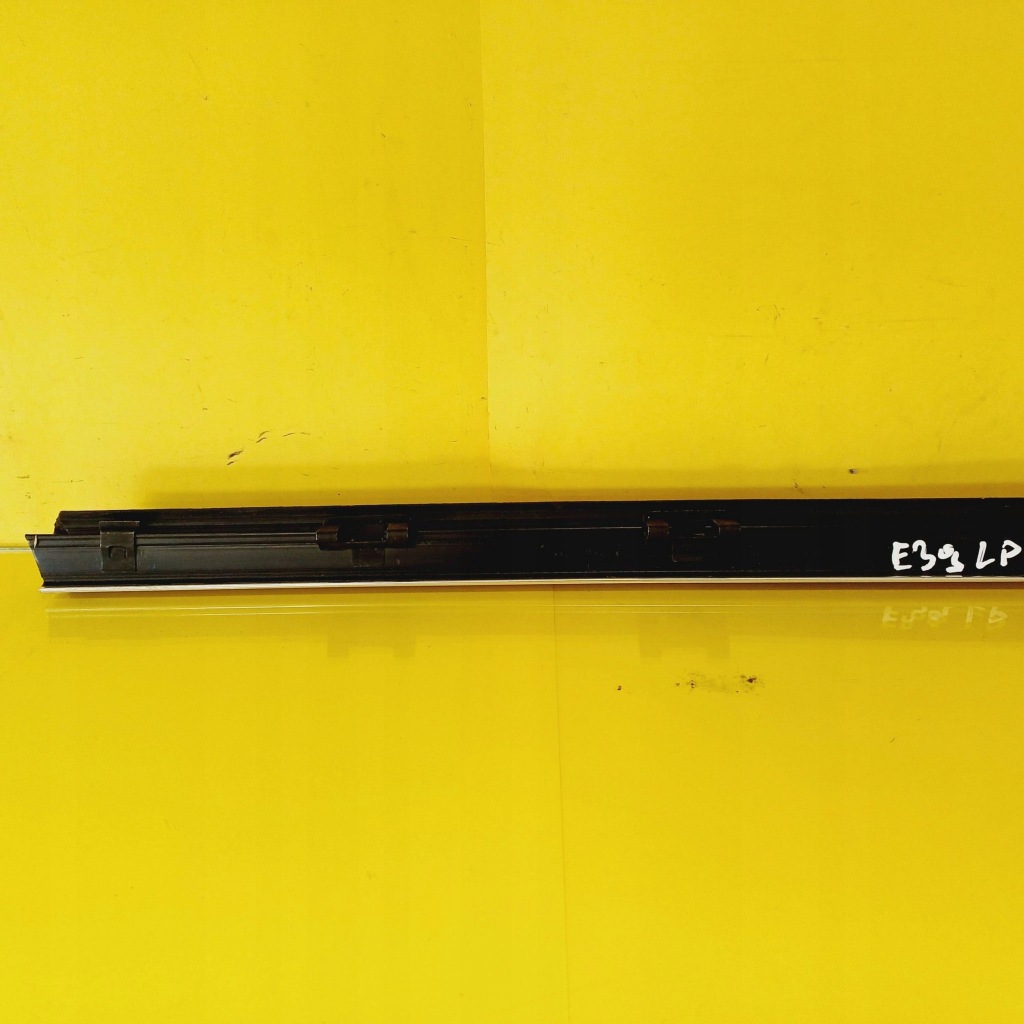 Молдинг ущільнювач хром лівий перед bmw 5 e39 8185815 nr162 Ціна