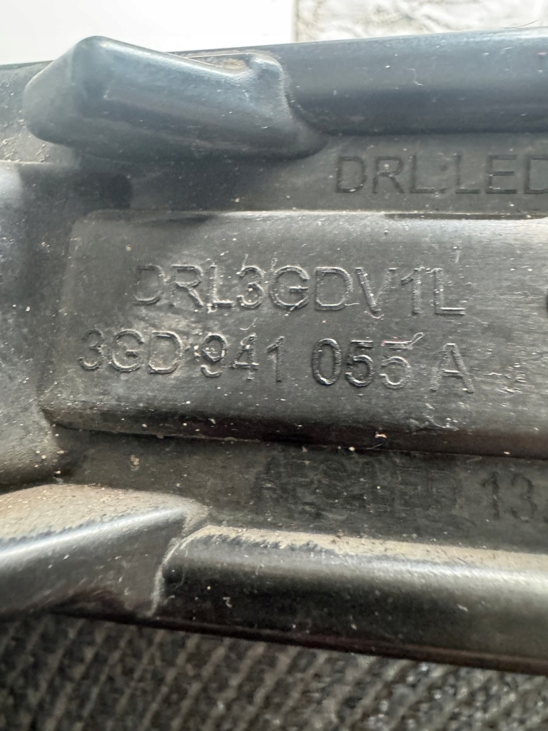 Протитуманна фара лівий led vw passat b8 gte 3gd941055a Недорого