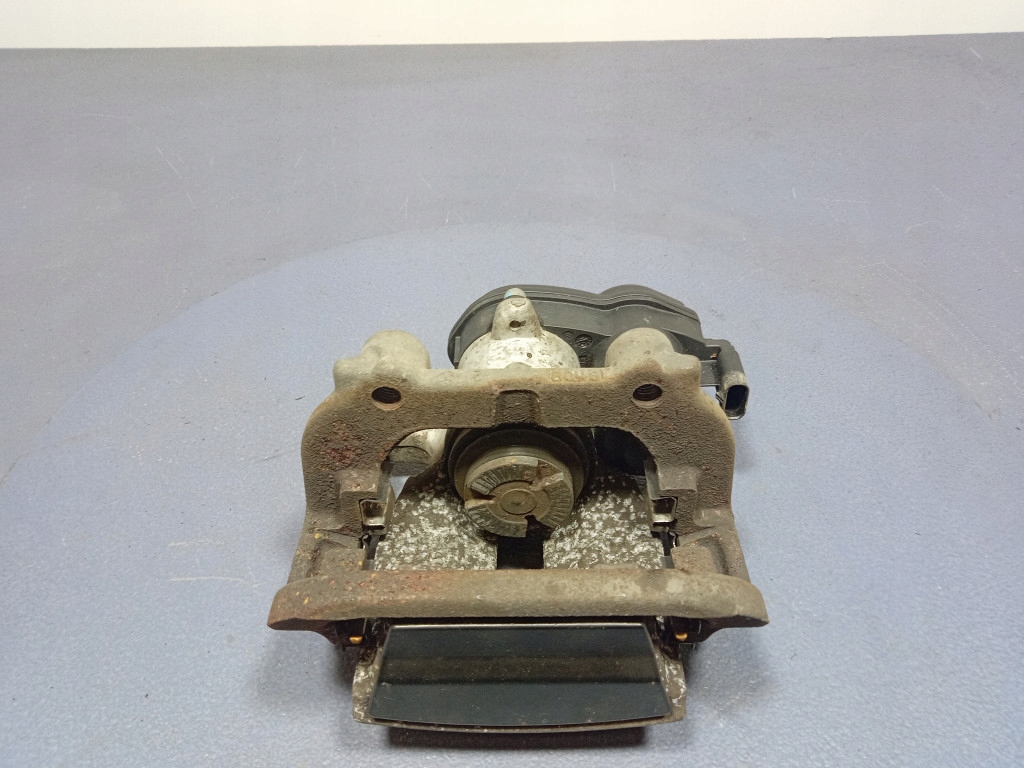 фото №8, Mercedes gle w292 amg 3.0 b супорт гальмівний скоба правий задня