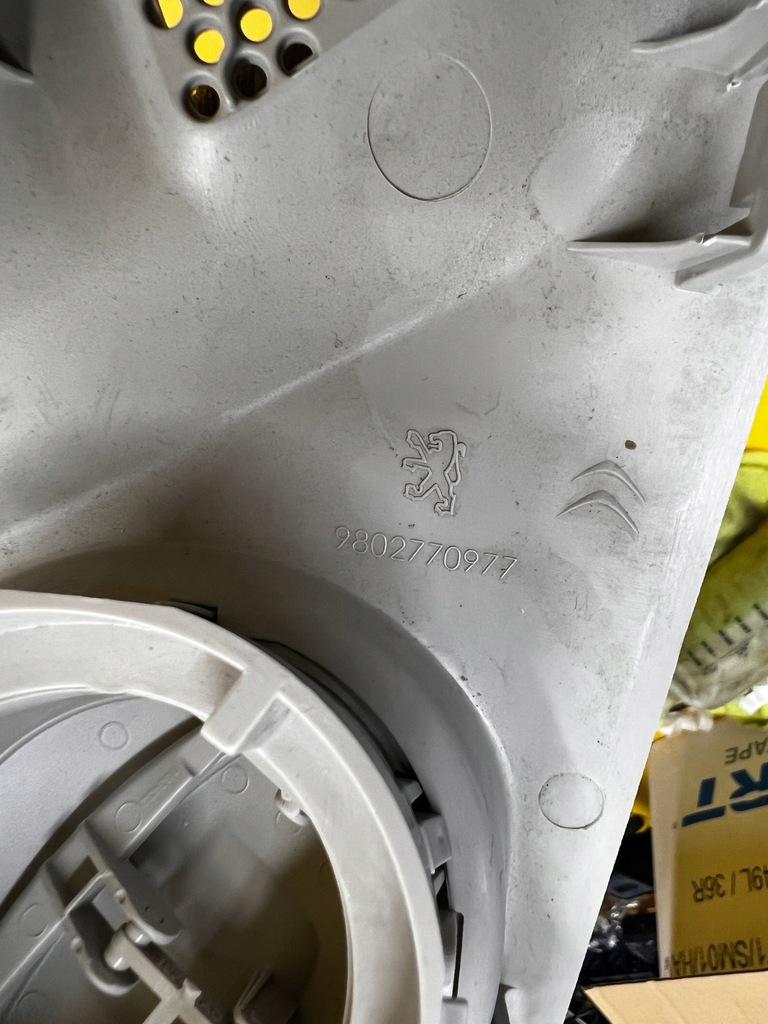 фото №6, Лампа освещение потолочный салона citroen c4 grand picasso ii