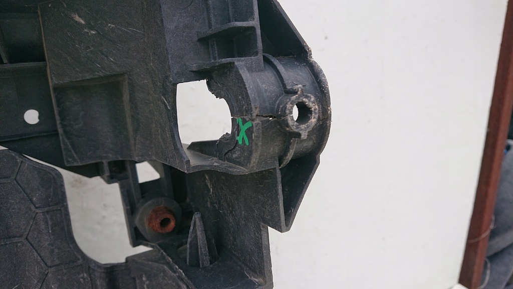 фото №14, Ford ecosport -17 pas передний усилитель