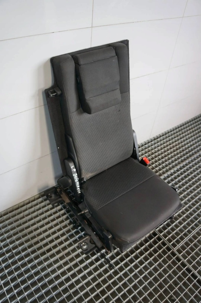 фото №3, Сиденье правый задняя land rover discovery iv 3 ряд
