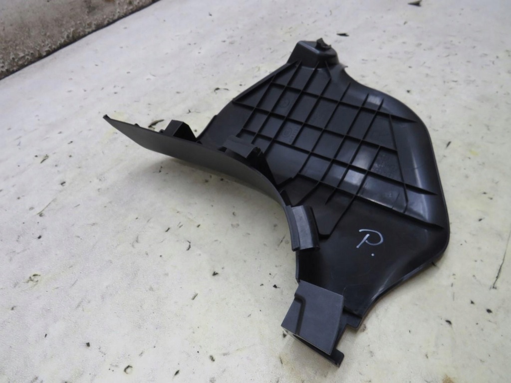 Накладка поріг стійка правий перед mazda cx-5 kd45-68370 Недорого