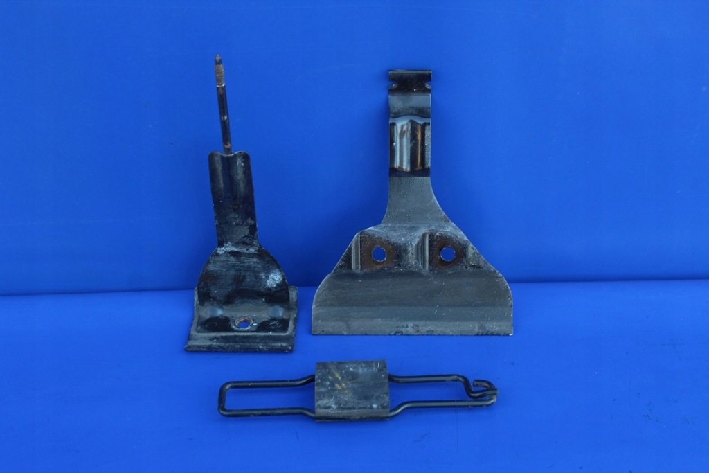 фото №1, Кронштейн кронштейн аккумулятор оригинальный номер mercedes slk r171 w171