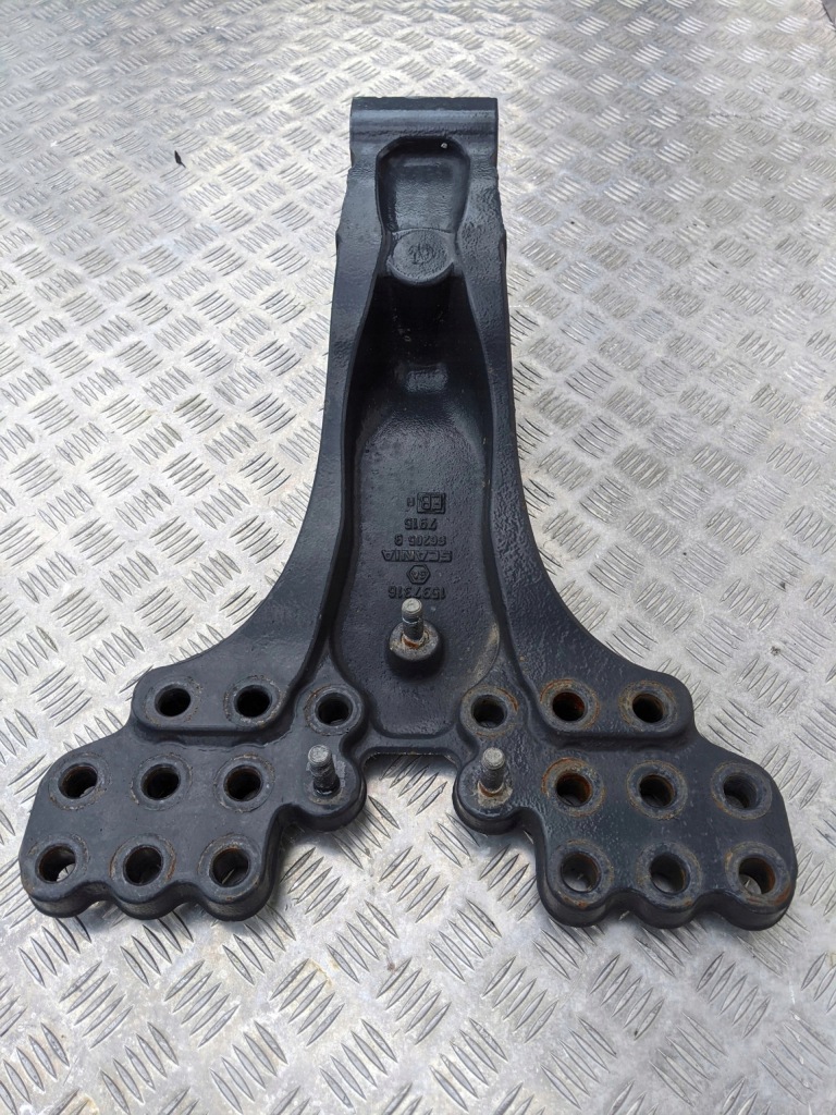 фото №2, Кронштейн кронштейн рессора подвеска scania r