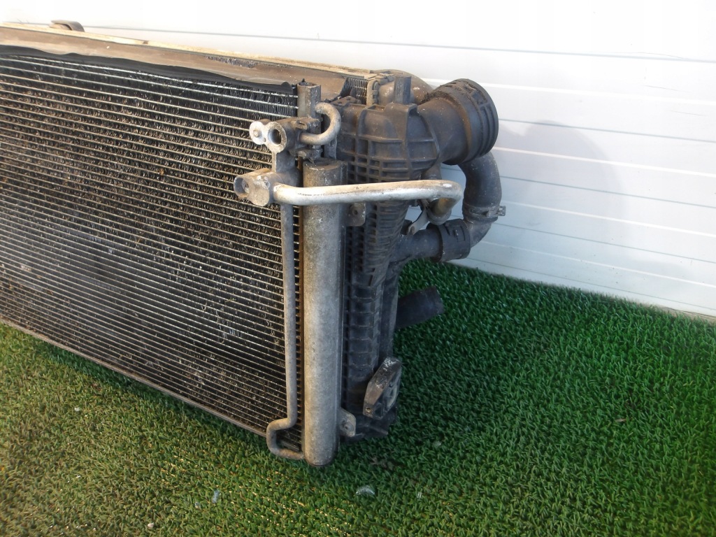 Vw passat b6 05-10 2.0 tdi радіатор води кондиціонер інтеркулер вентилятор комплект Зі Шроту