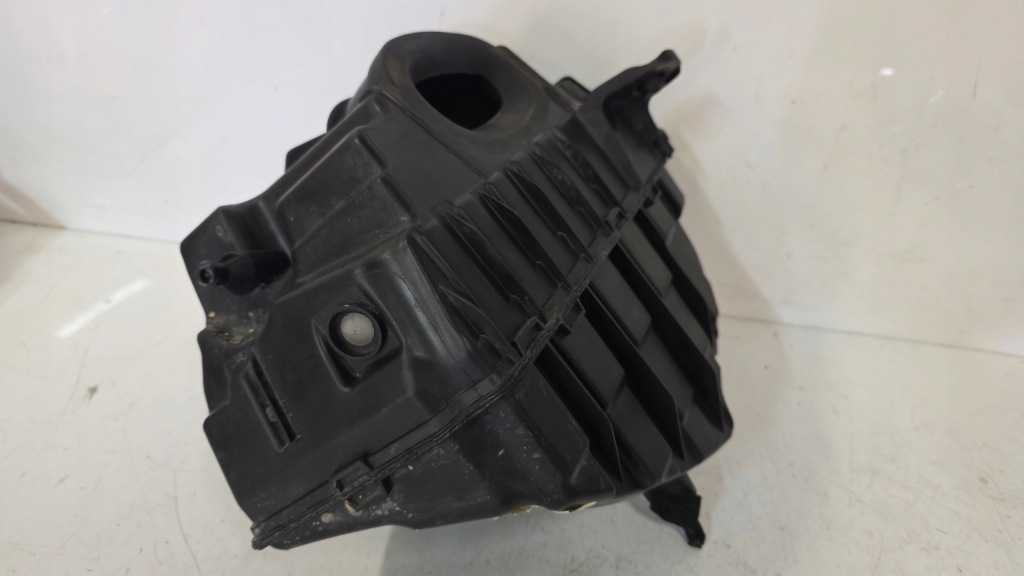 фото №8, Корпус фільтра повітря renault scenic iii 3 lift 1.6 dci