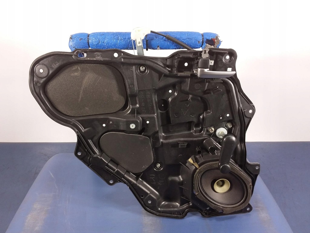 фото №1, Mazda 3 i bk подъемник стекло задняя левый bp4l7397xg