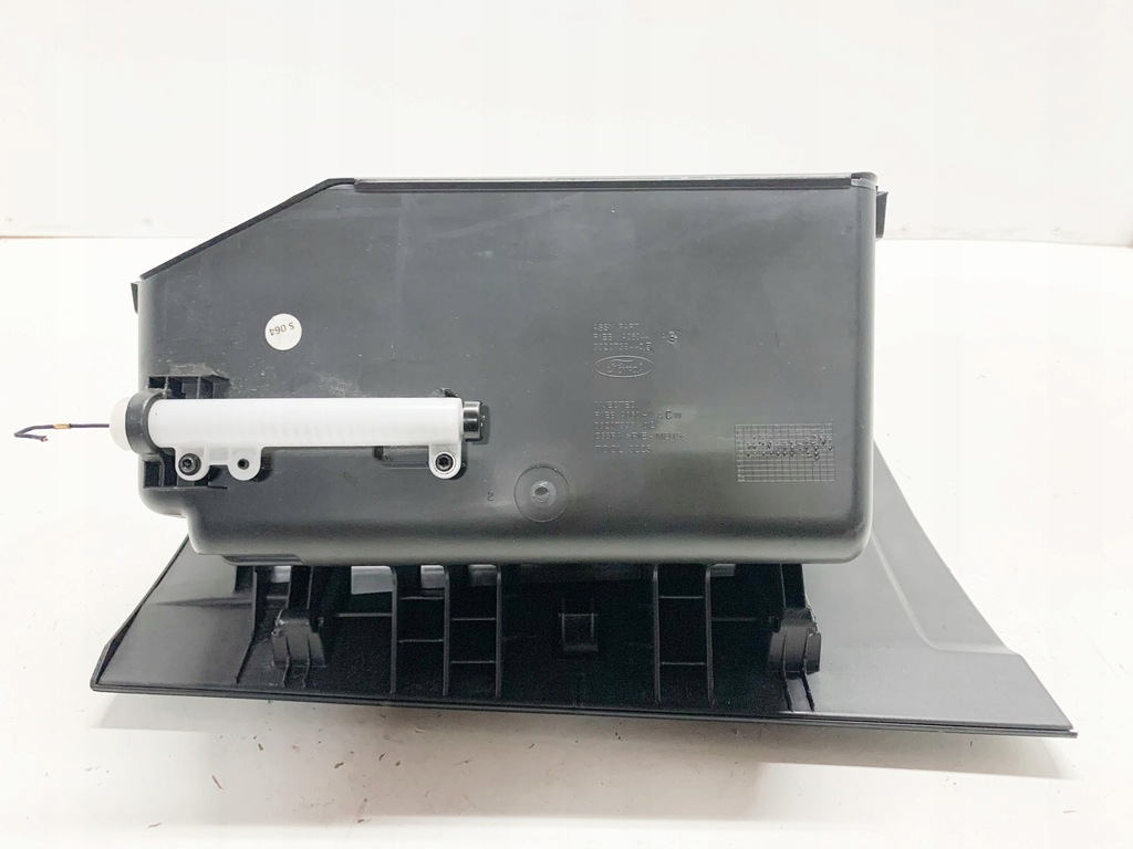 фото №11, Бардачок полка пассажира f1eba06044 ford focus mk3