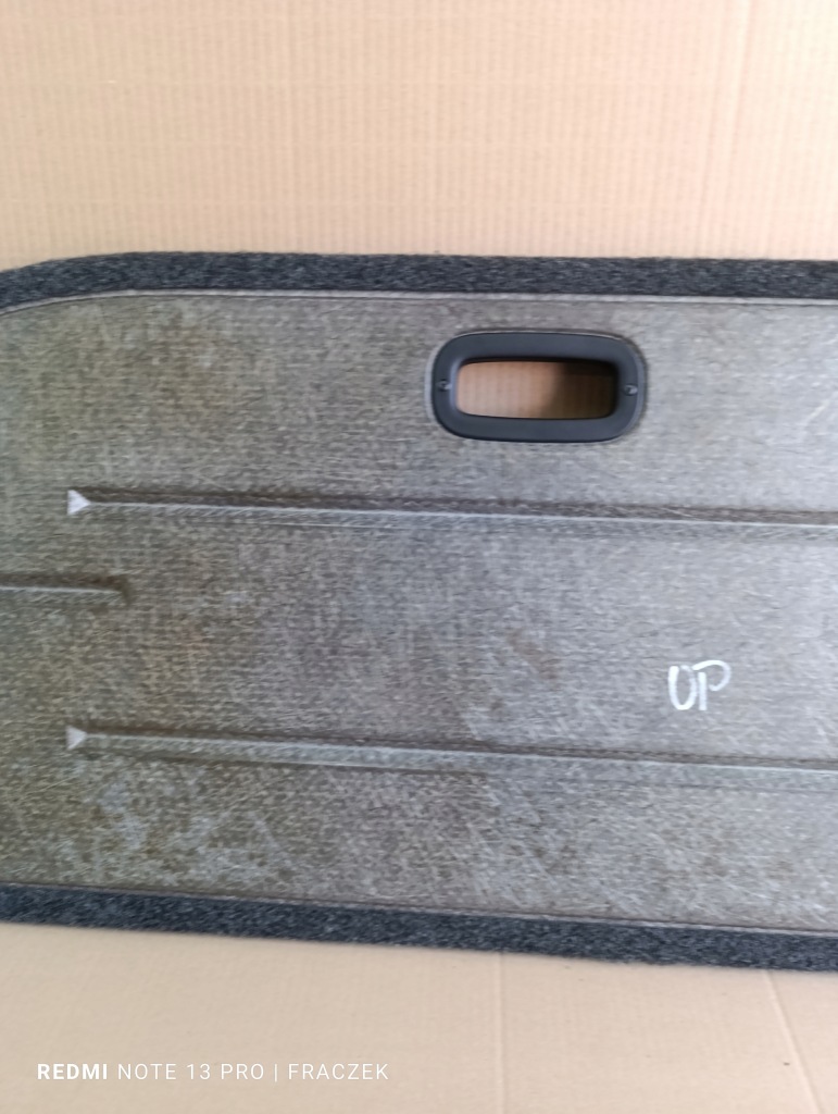 фото №7, Volkswagen up 2012 5d підлога плита багажника